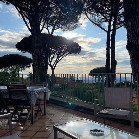 Appartamento Castelli Romani - Con Vista Su Roma Monte Porzio Catone Zewnętrze zdjęcie